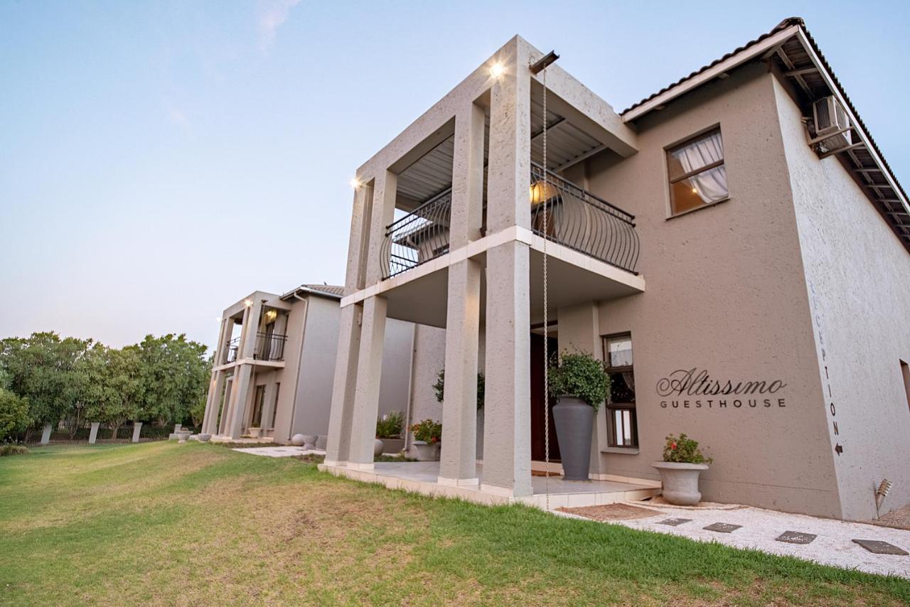 Altissimo Guesthouse Bloemfontein Buitenkant foto