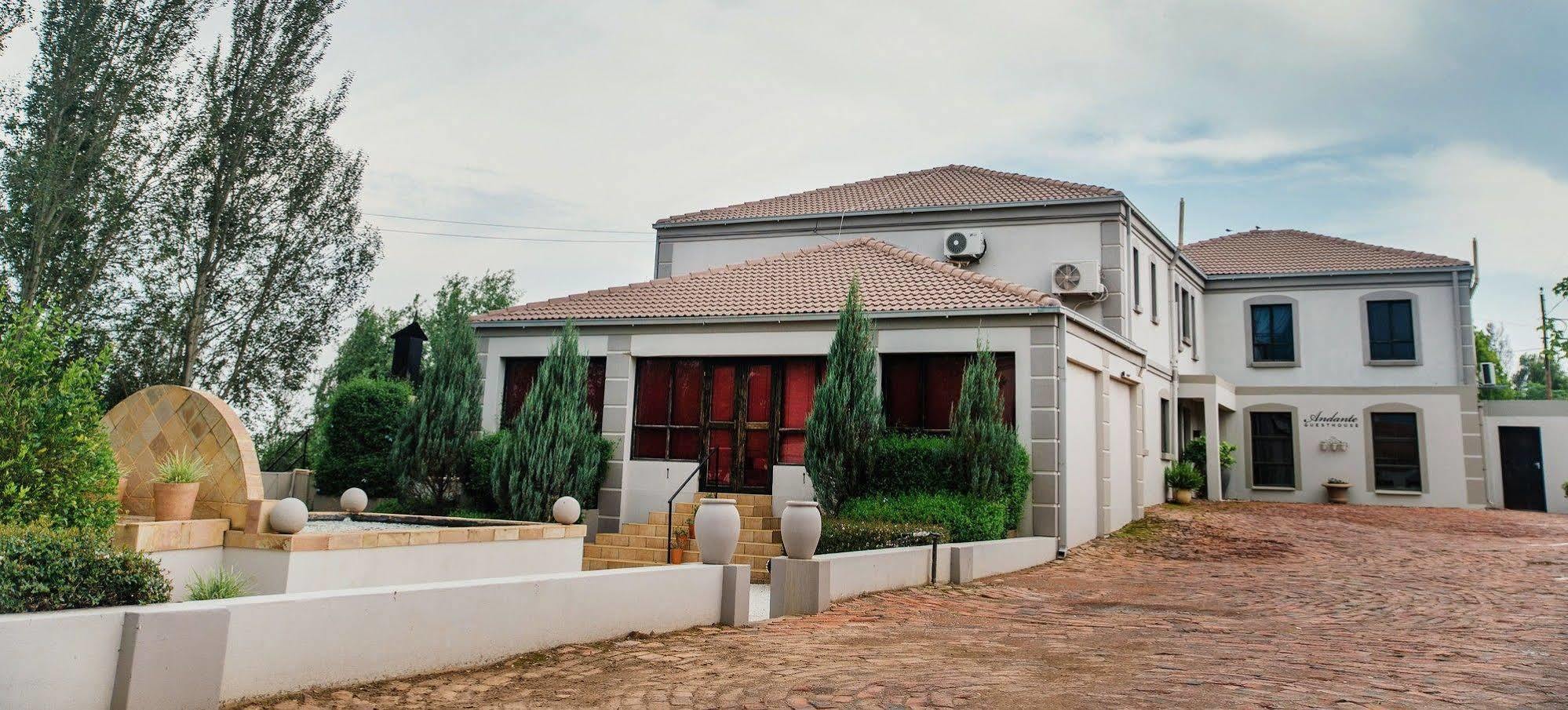 Altissimo Guesthouse Bloemfontein Buitenkant foto